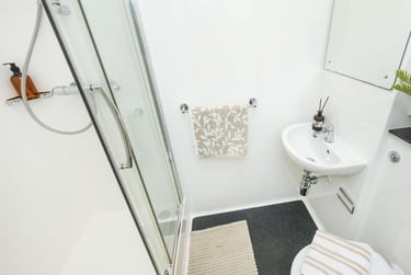 1 bed flat, Vauxhall Road, City Centre, Liverpool, L36AU - Image 6
